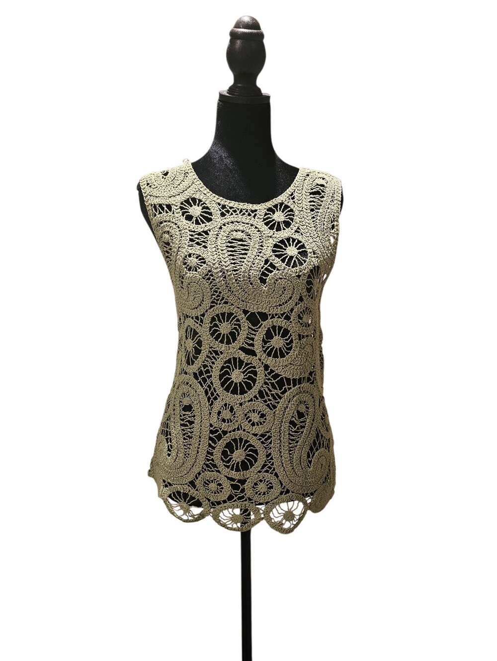 Crochet Lace Sleeveless Top - Light Olive Green